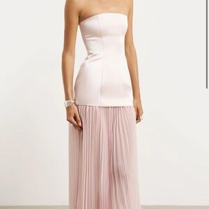 Chic Strapless Blush Dress